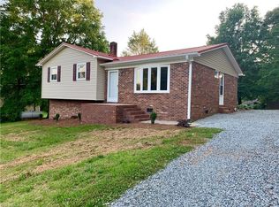 125 Tamworth Dr, Denton, NC 27239