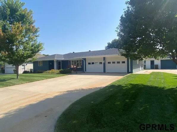 402 N F St, Milford, NE 68405