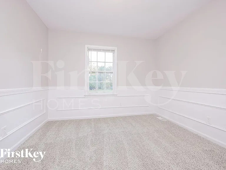 195 Freestone Dr — Photo 12