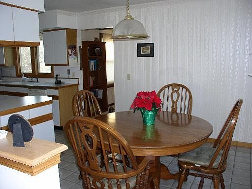 3rd image of 7810 W Kingston Dr