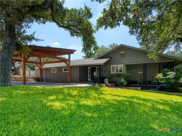 102 Alta Vista Dr, San Marcos, TX 78666