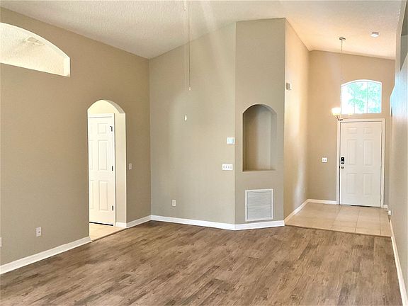 2nd image of 507 John Thomas Ave