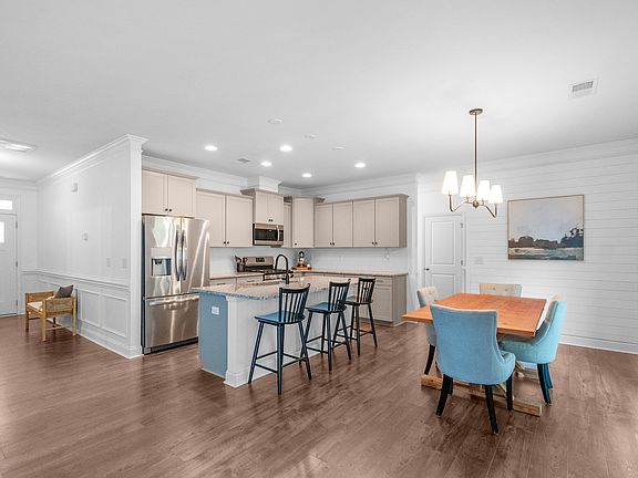5th image of 1016 Burton Point Ct