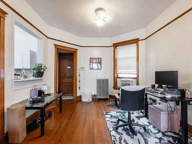 3328 N Clark St #3 — Photo 4