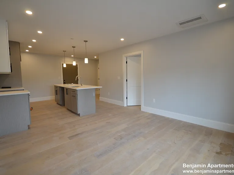 425 Market St #404 — Photo 6