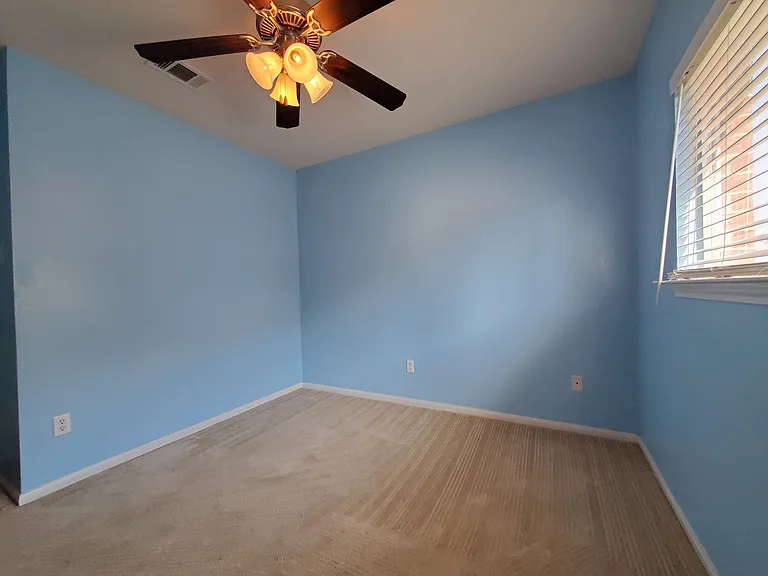 6304 Taree Loop — Photo 19