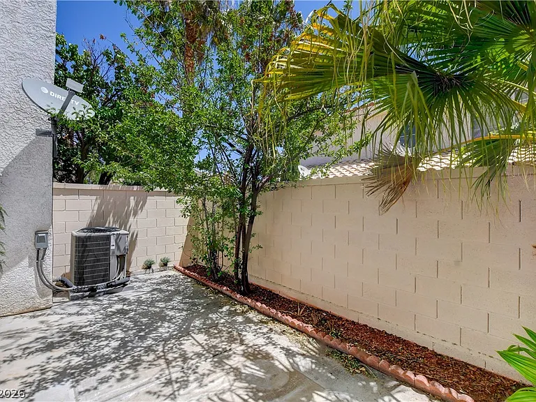 8039 Teresita Ave — Photo 37