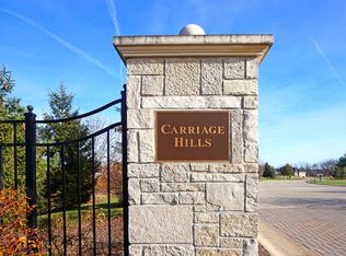 2140 Old Lantern Cir, Delafield, WI 53018