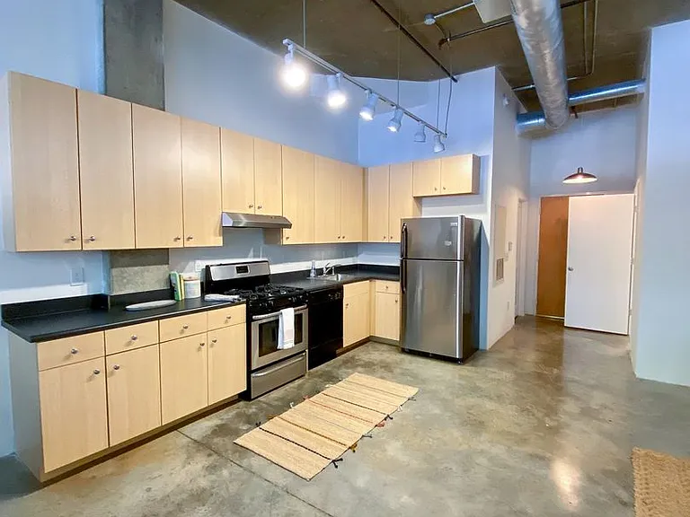 Ice House Lofts — Photo 25