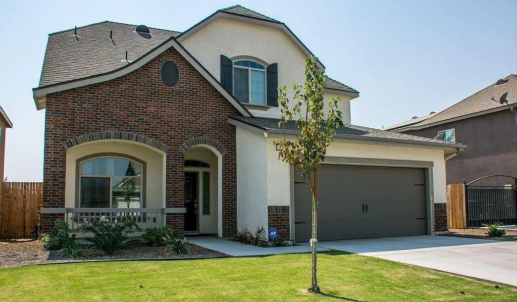 Beautiful Southwest Home Coming Soon! — Photo 1