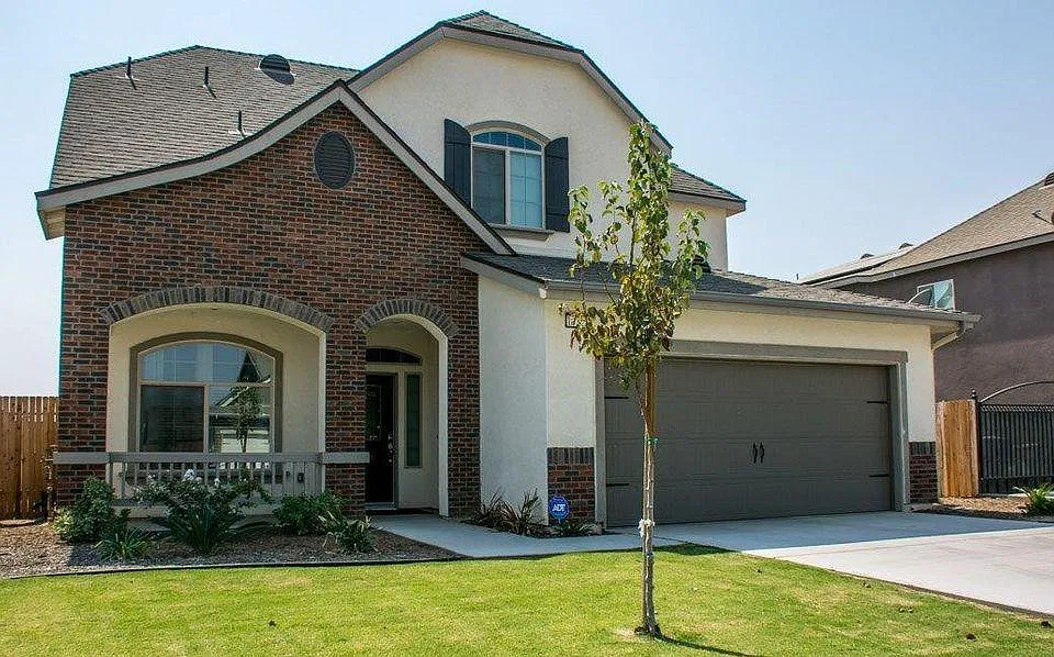 10323 Alondra Dr