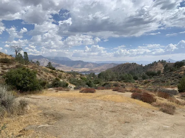 Old State Rd, Wofford Heights, CA 93285