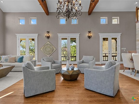 4th image of 913 Southridge Rd