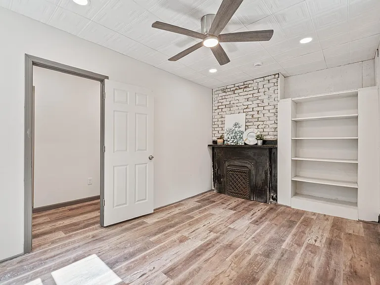 133 Meade Ave #1 — Photo 7