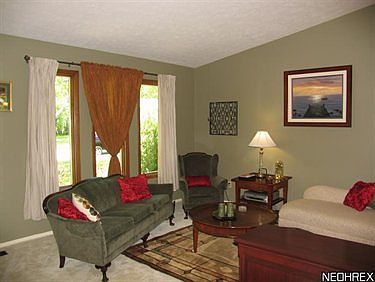 3rd image of 537 Maple Creek Dr