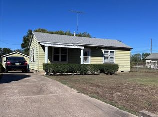 1406 Velma Dr, Coffeyville, KS 67337