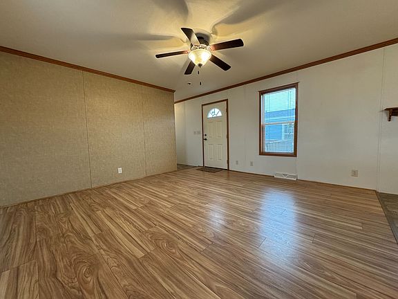 4th image of 105 20th St NW #11