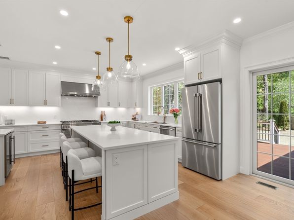 1 Cole Rd, Wayland, MA 01778