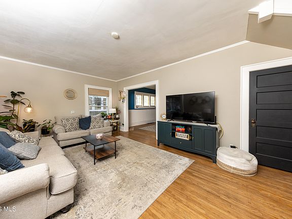 2nd image of 313 2nd St