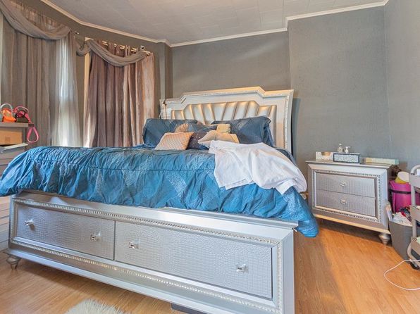 jersey-city-new-jersey-447600131 picture