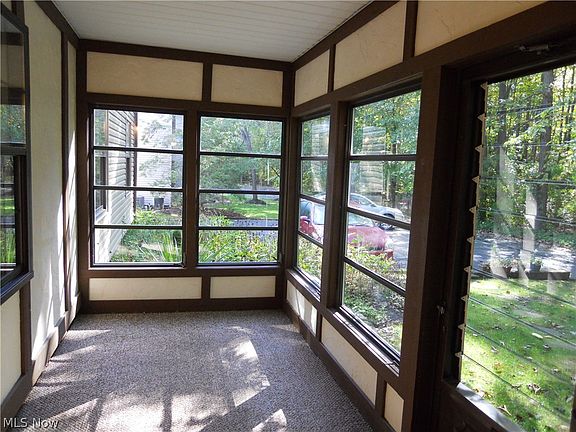5th image of 1347 Fox Run Dr