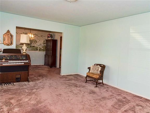 2nd image of 6307 Monticello Ave