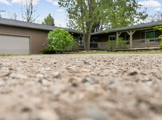 3365 Howland Rd, Almont, MI 48003