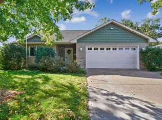 1221 5th St NW, Elk River, MN 55330