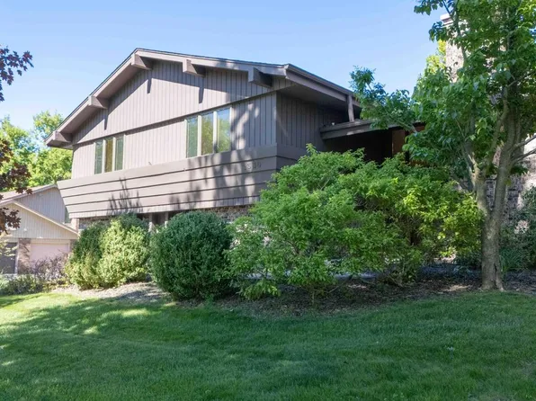 1380 Independence DRIVE, Brookfield, WI 53045