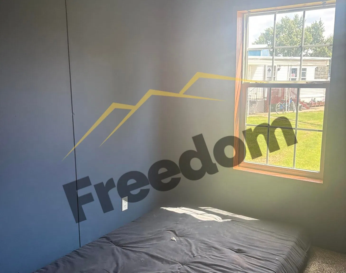 3 bed, 2.0 bath, 924 sqft, $850 — Photo 3