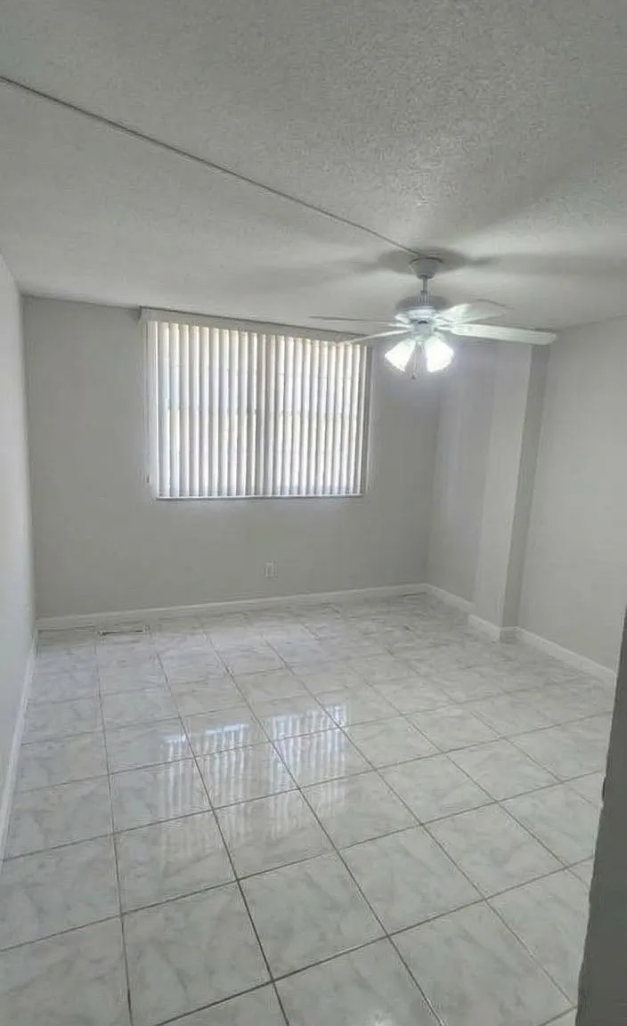 2 bed, 1350 sqft, $2,400 — Photo 2