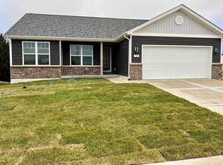 75 Black Wolf Run, Highland, IL 62249