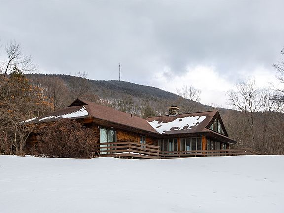 3rd image of 250 Mill Pond Ct