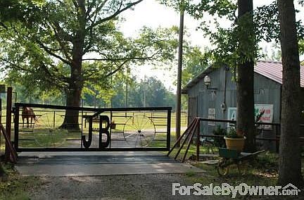 1st image of 100 Blue Meadow Dr