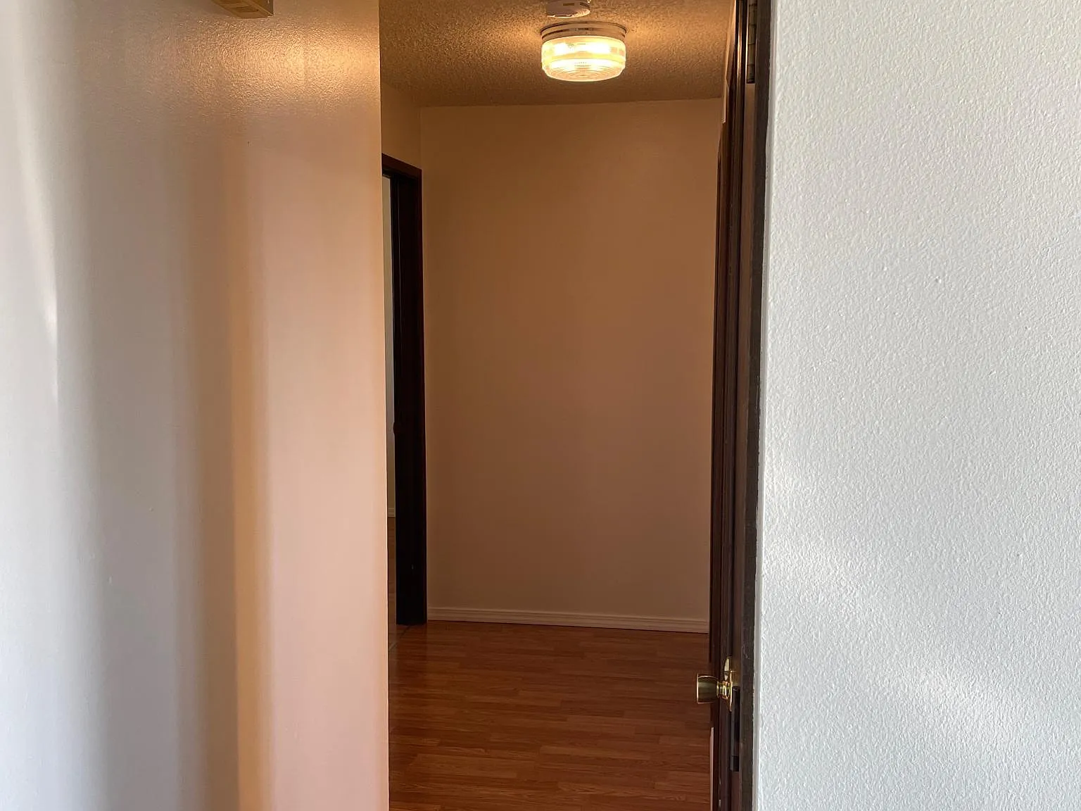 6004 W Walnut St — Photo 4