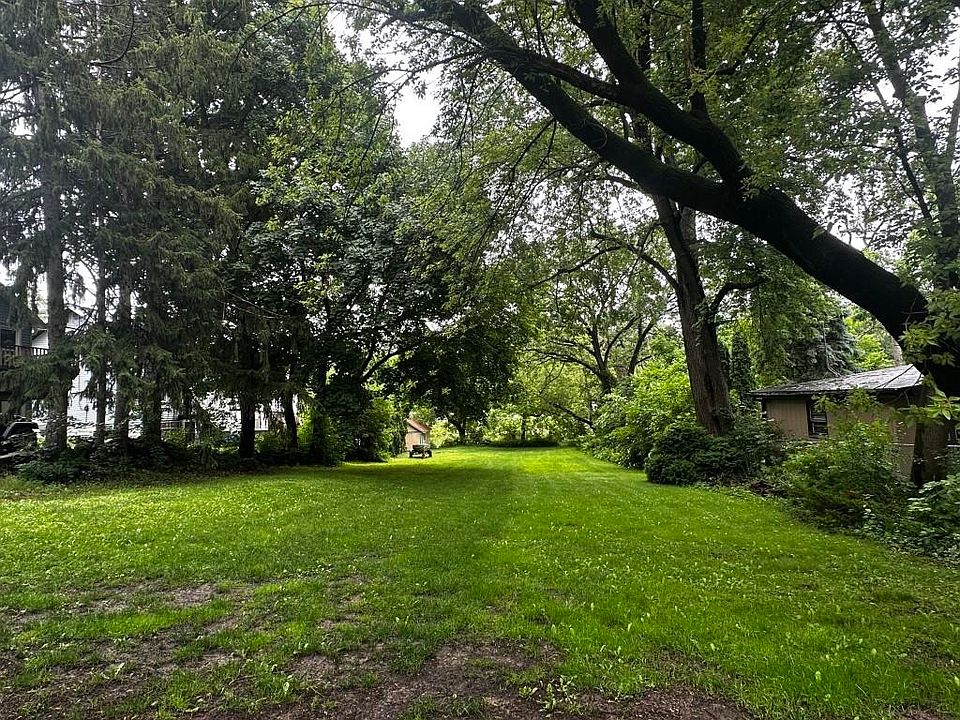 1st image of 127 Forton Ct