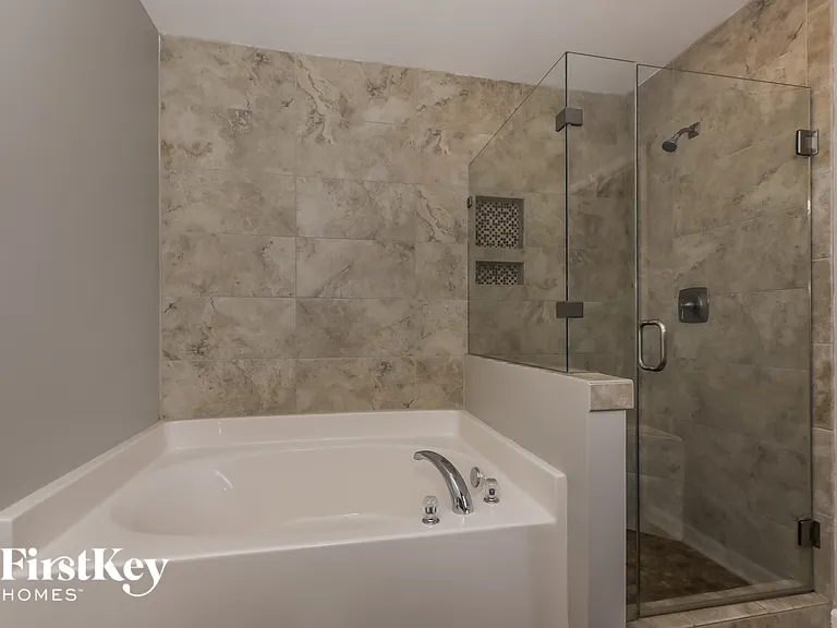 7347 Lamplighter Close Dr — Photo 10