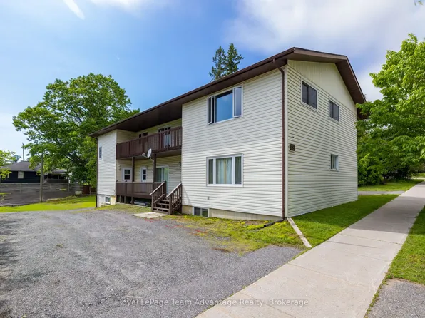 98 Gibson St, Parry Sound, ON P2A 1X5