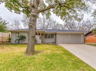 4711 Hope St, River Oaks, TX 76114
