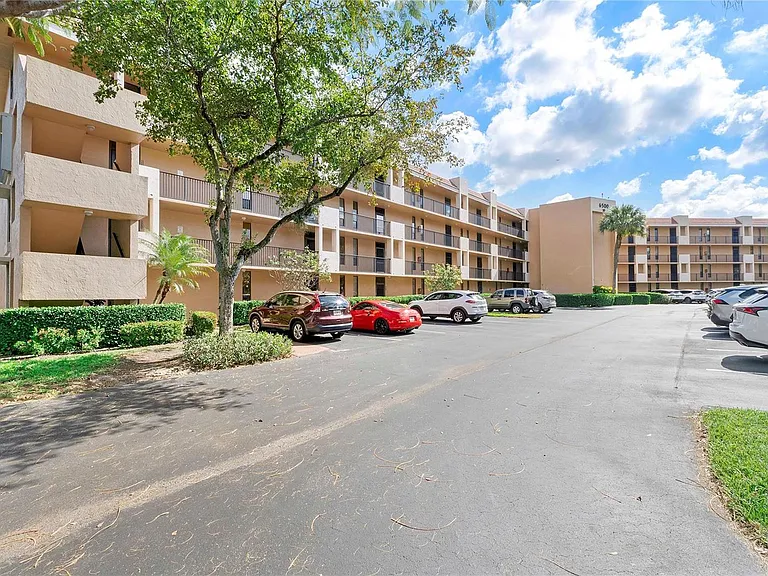 6519 Coral Lake Dr #207 — Photo 13