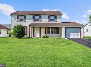 40 Peartree Ln, Willingboro, NJ 08046