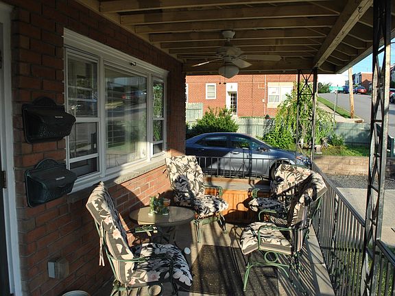5th image of 453 Thomas Ave Fl 1ST