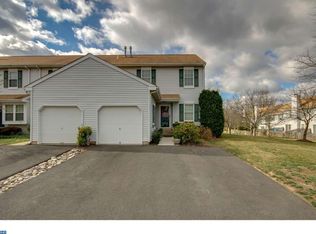 2411 Dogleg Dr, Warrington, PA 18976