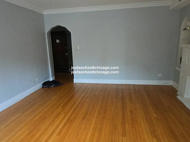 9132 S South Laflin St #3S — Photo 2