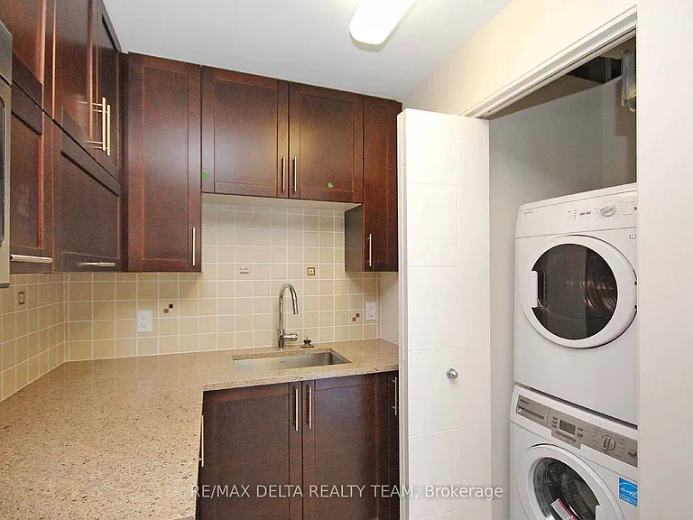 179 Metcalfe St #703 — Photo 11