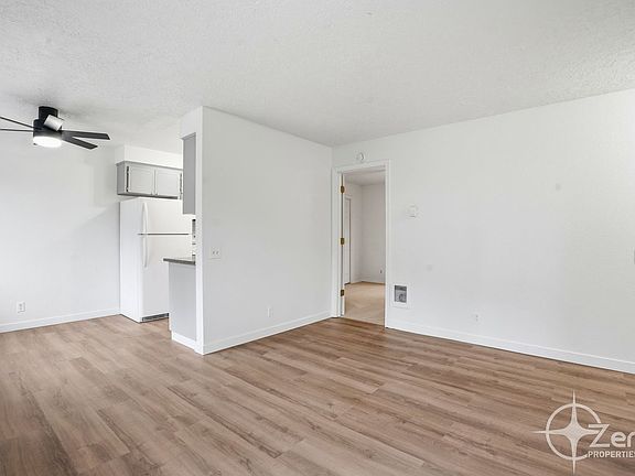 3rd image of 1222 NW Couch St