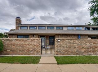 1103 Forest Creek St, Benbrook, TX 76126