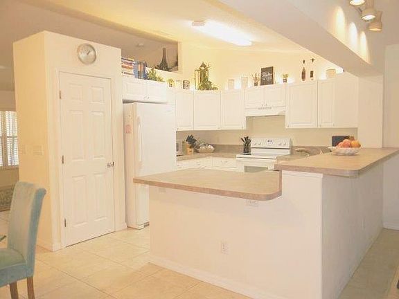 2nd image of 1714 SE Carvalho Street