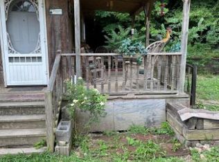 1033 Coops Rd, Newport, TN 37821