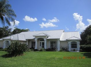 1629 Country Cove Cir, Malabar, FL 32950